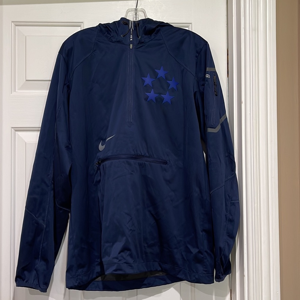Navy blue Nike lightweight pullover